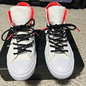 Converse Chuck Taylor’s High-Tops